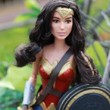 Давняя летняя прогулка с Чудо Женщиной