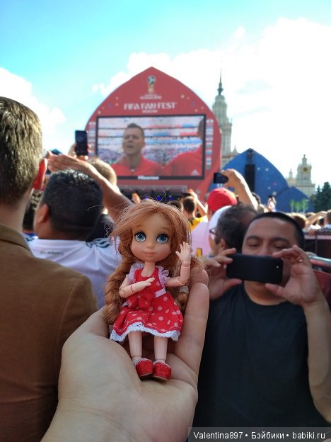 Фан зона на Воробьевых горах, разочарование от посещения центра Москвы,Смотрим футбол в метро, болеем за наших