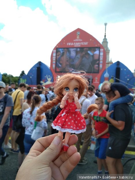 Фан зона на Воробьевых горах, разочарование от посещения центра Москвы,Смотрим футбол в метро, болеем за наших (фото 10)