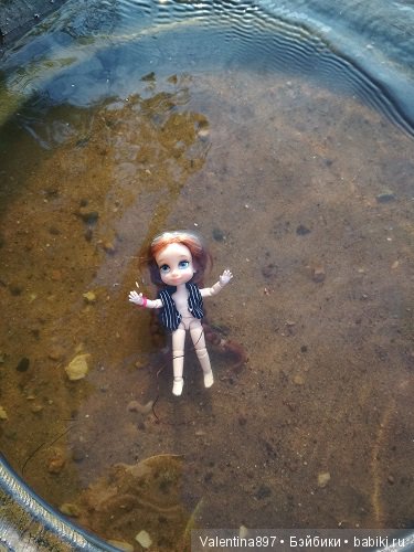 Дачные зарисовки. Даринка и Машуня купаются и отдыхают (фото 4)