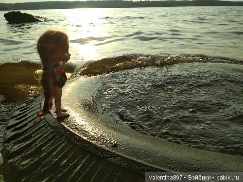 Дачные зарисовки. Даринка и Машуня купаются и отдыхают (фото 3)