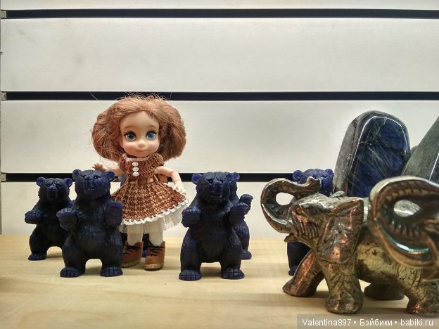 Даринка в гостях у геологов