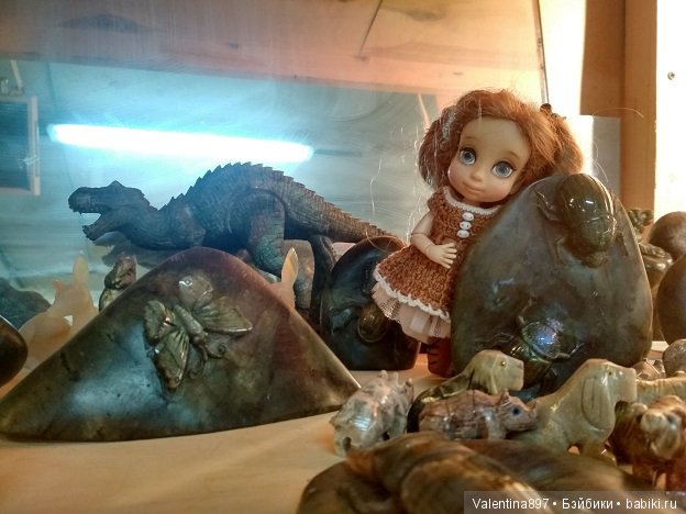 Даринка в гостях у геологов