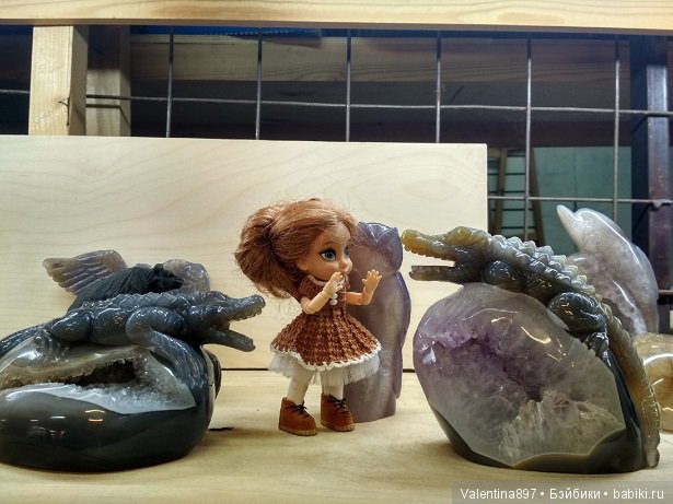 Даринка в гостях у геологов