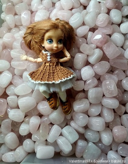 Даринка в гостях у геологов