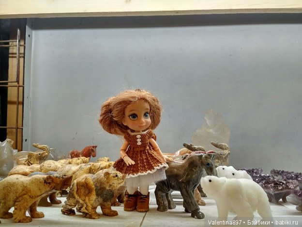 Даринка в гостях у геологов