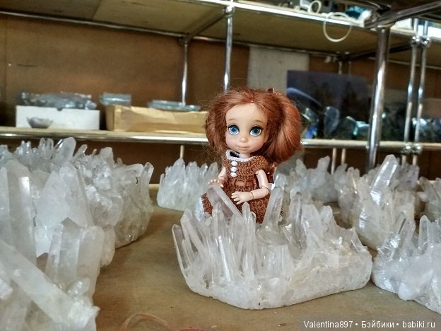 Даринка в гостях у геологов