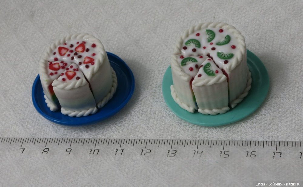 Радужные тортики — Кукольная миниатюра своими руками: еда