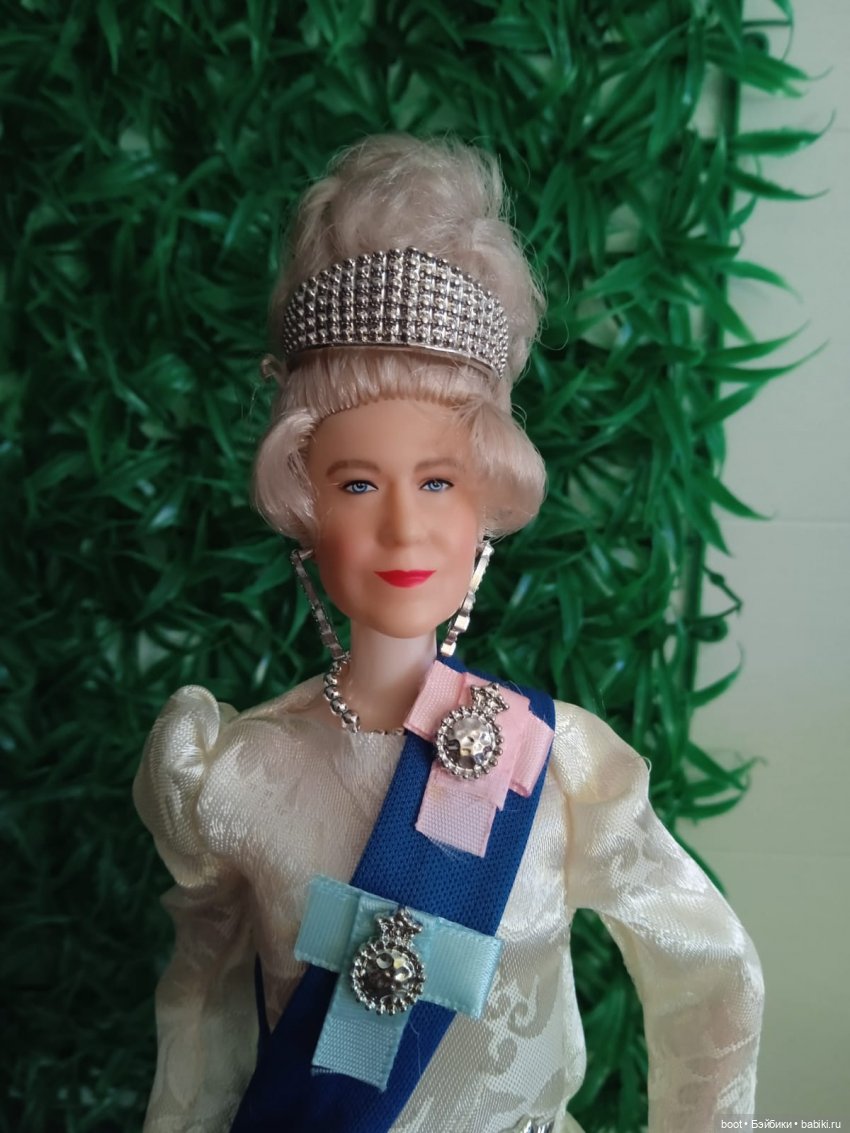 Королева маде ин Чайна (обзор) | Бэйбики Королева маде ин Чайна (обзор) (фото 2)