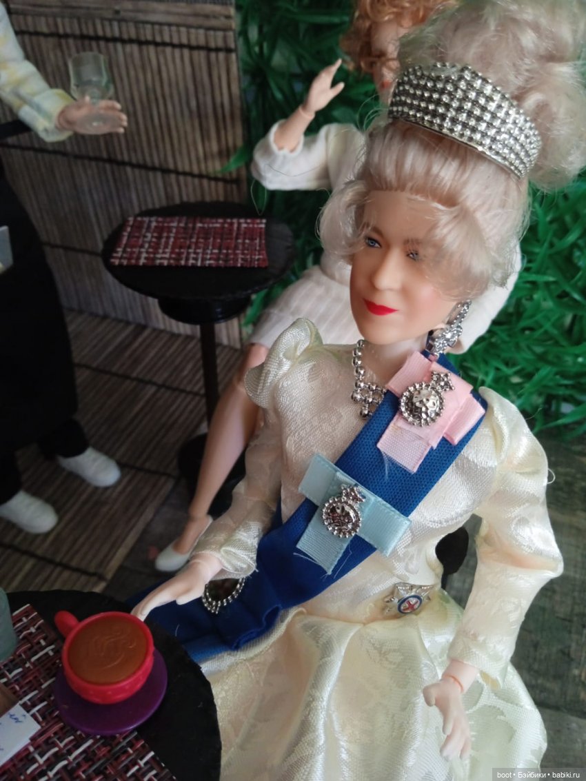 Королева маде ин Чайна (обзор) | Бэйбики Королева маде ин Чайна (обзор) (фото 8)