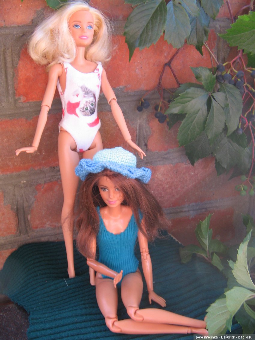 И снова - дочкины кукляшки. На пороге осени