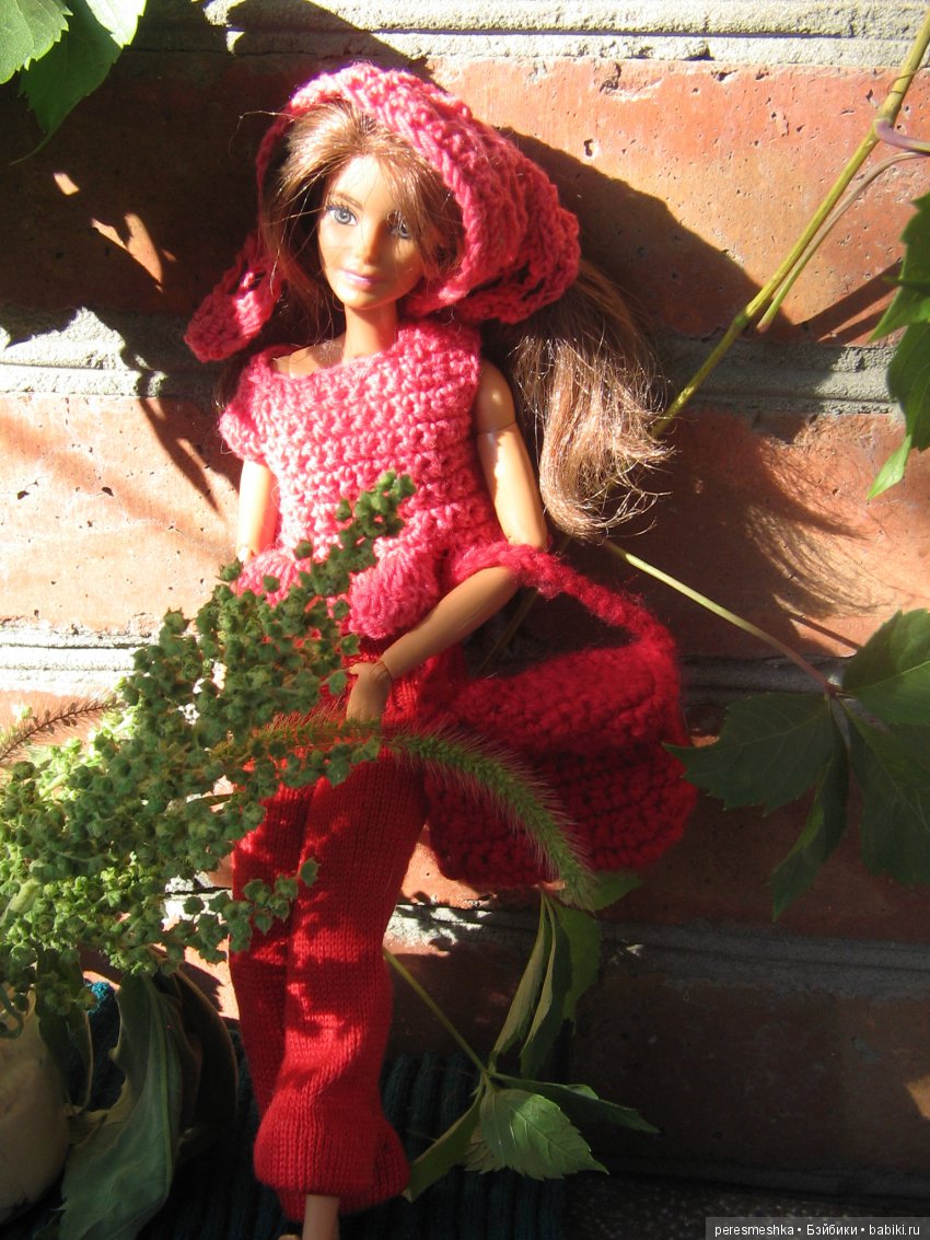 И снова - дочкины кукляшки. На пороге осени