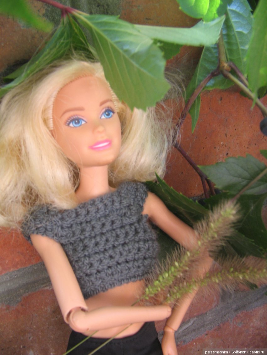 И снова - дочкины кукляшки. На пороге осени