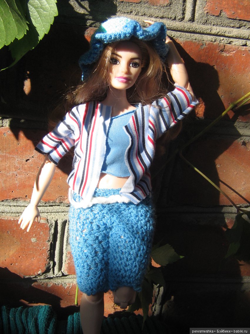 И снова - дочкины кукляшки. На пороге осени