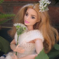 И снова - дочкины кукляшки. На пороге осени