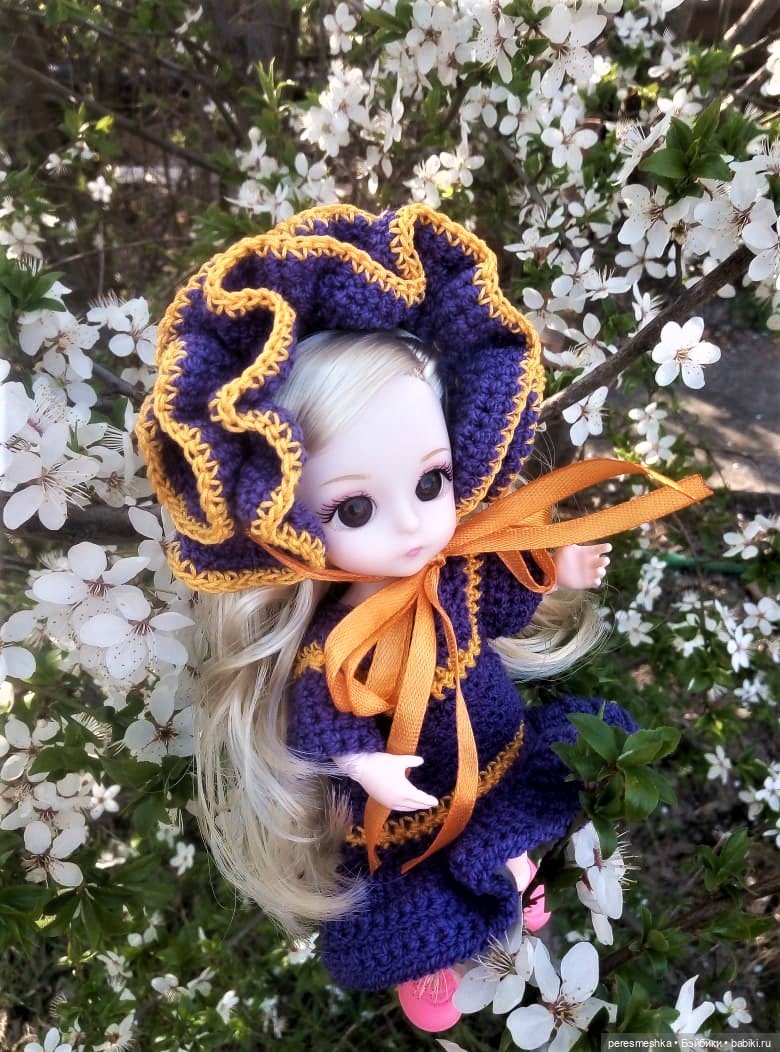 Первое солнце, первая весна... Мы идем гулять