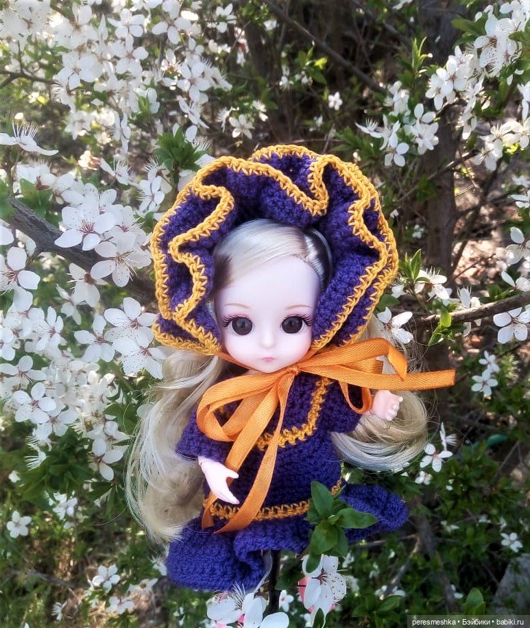 Первое солнце, первая весна... Мы идем гулять