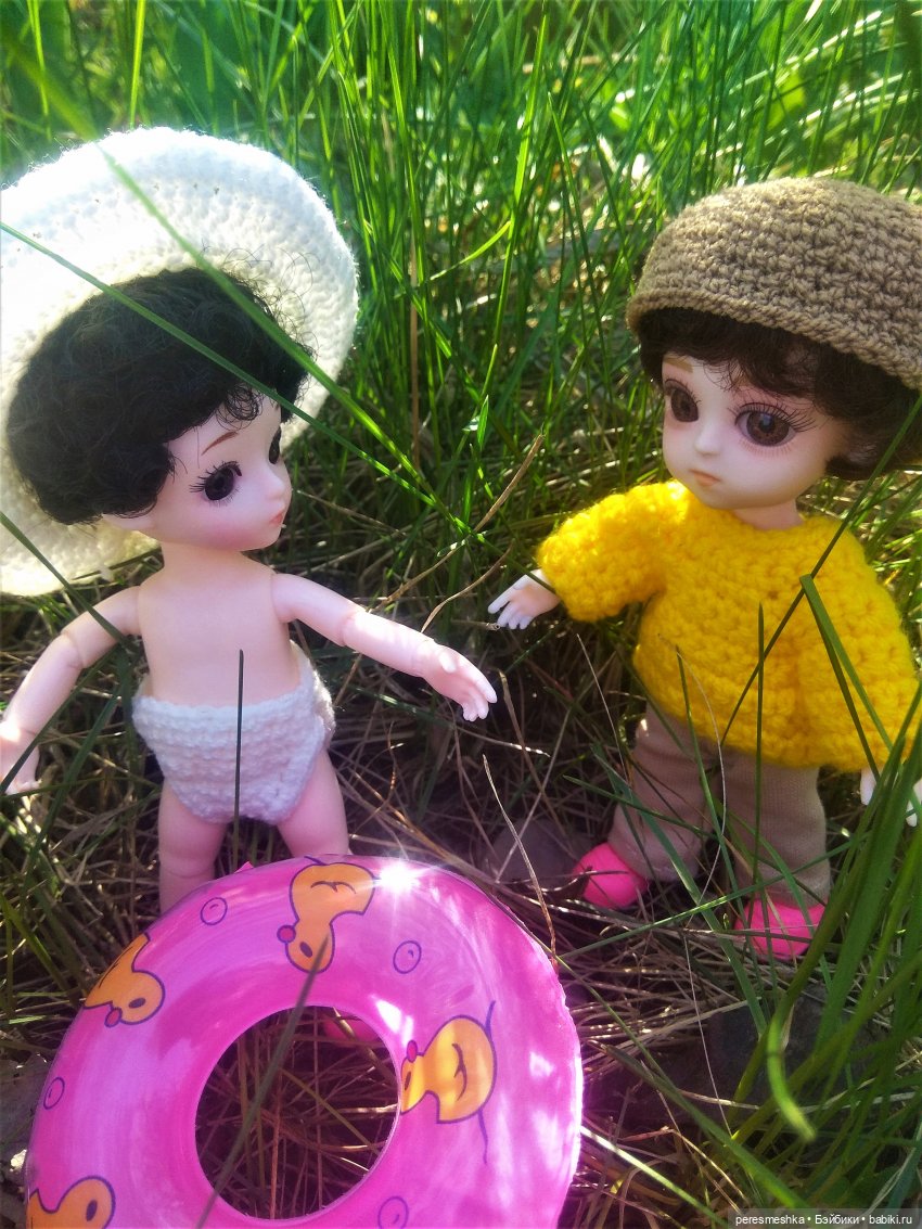 Первое солнце, первая весна... Мы идем гулять