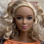 Барби Лея, Made To Move Barbie, Mattel, 2015 год (оранжевый топ)