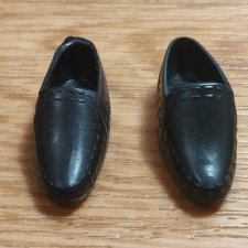 Нестандартная обувь для Кена