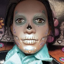 Кен Диа Де Муэртос