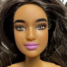 Барби Экстра 13 на теле Зомби