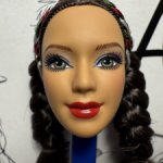 Голова  Барби Синко де Майо