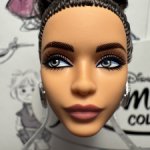 Голова Барби в дизайнерском стиле 4 от Линды Кьяу-Мершон