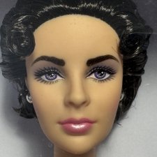 Барби Элизабет Тейлор 2000 год