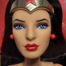 Барби Чудо-женщина выпуск в честь 85-летия