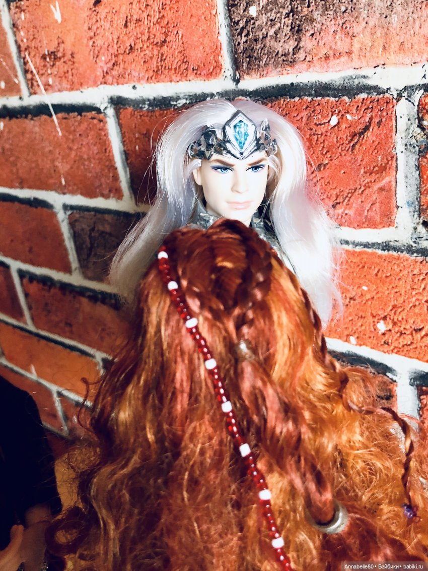 О звонких мечах, широких плечах и темных ночах