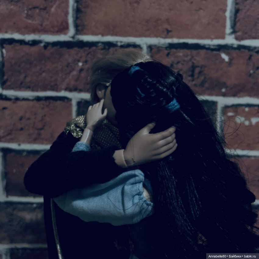 О звонких мечах, широких плечах и темных ночах