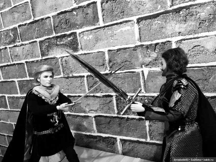 О звонких мечах, широких плечах и темных ночах