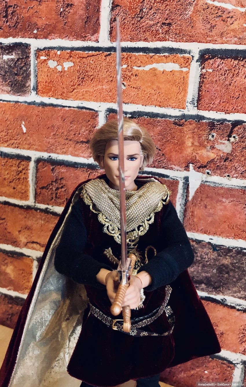 О звонких мечах, широких плечах и темных ночах