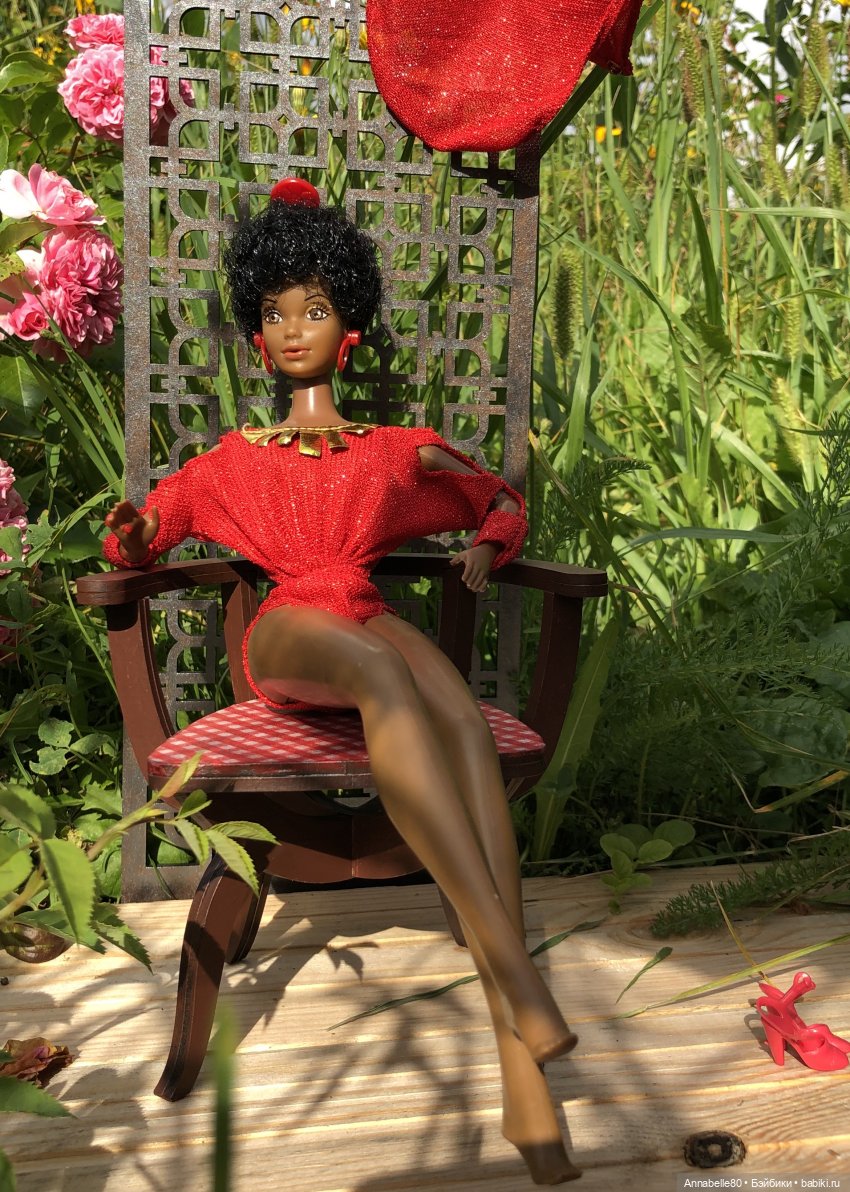 Black Barbie 1980 — Куклы Barbie (Барби): Looks