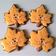 Пряники листики кленовые