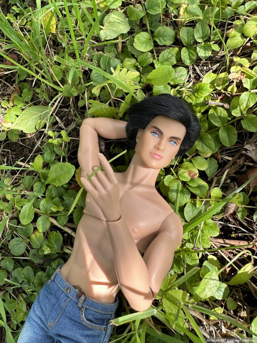 Arm Candy Chip Farnsworth III