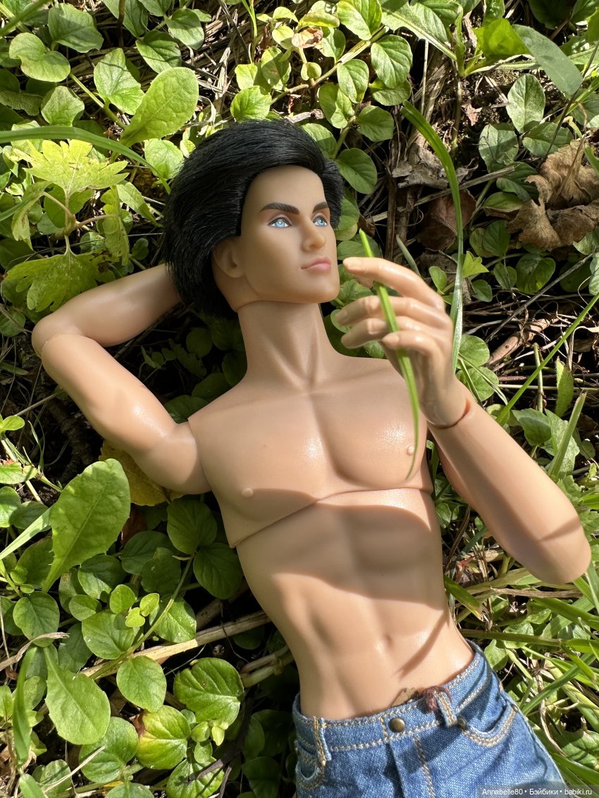 Arm Candy Chip Farnsworth III