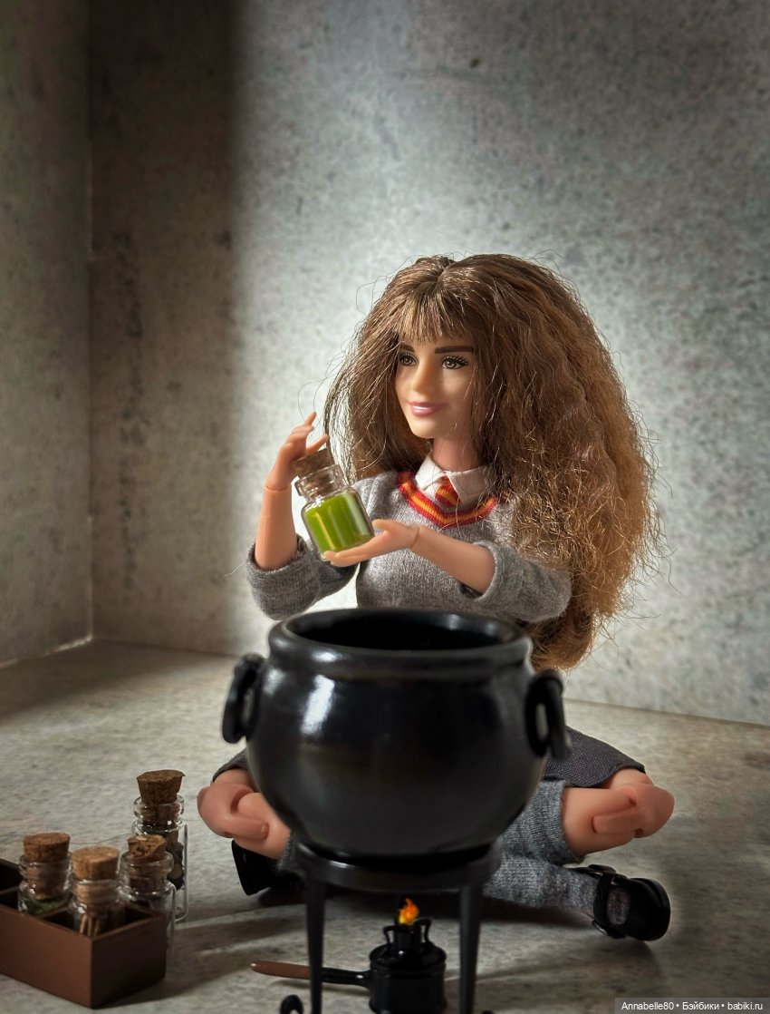 Итоги года в двенадцати коллажах