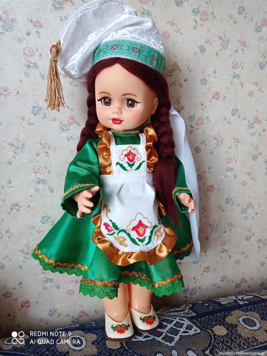 Новая порция куколок в национальных костюмах