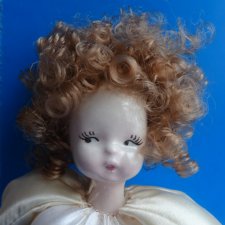Фарфоровая кукла из Италии