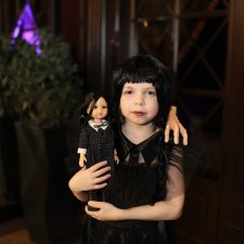 По следам Wednesday Addams