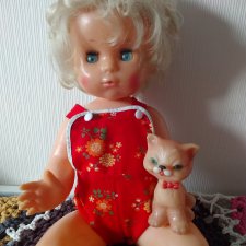 Кукла Вика.