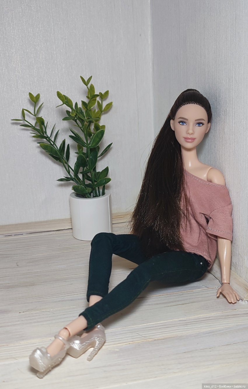 Ванесса. Новые губы - Куклы Барби - Barbie: коллекционные и игровые |  Бэйбики - 321096