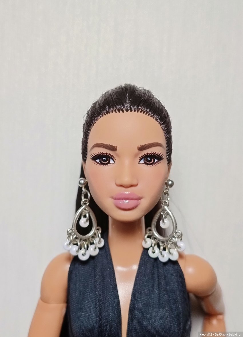 Крисель Лин — Куклы Barbie (Барби): Looks (фото 9)