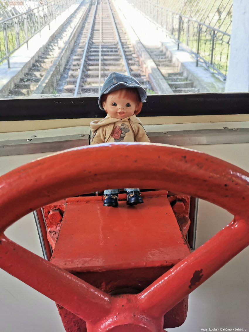 Два путешествия во Вла-ди-вос-ток (серия первая)