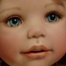 У кого есть Ангелина от Моники Левениг? Вопрос по её сидению-стоянию