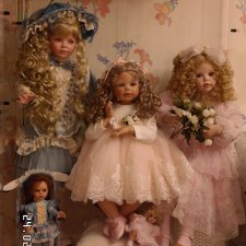 С Новым Годом от одних из самых красивых куколок