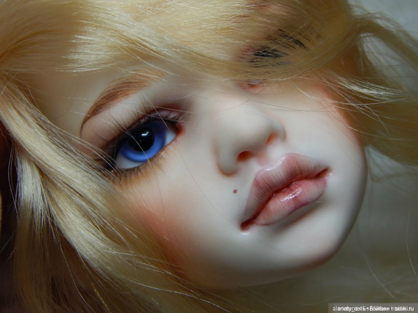 Бжд кукла dim larina. Dim doll in mind. Кукла m. Синий m m's. M ms фигурки.