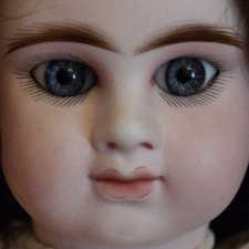 Ранняя закрыторотая Denamur Etienne. Очарование бесконечно